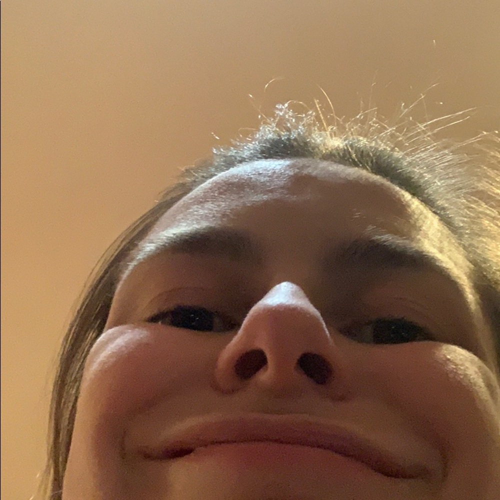 Meet your Posher, Cristina